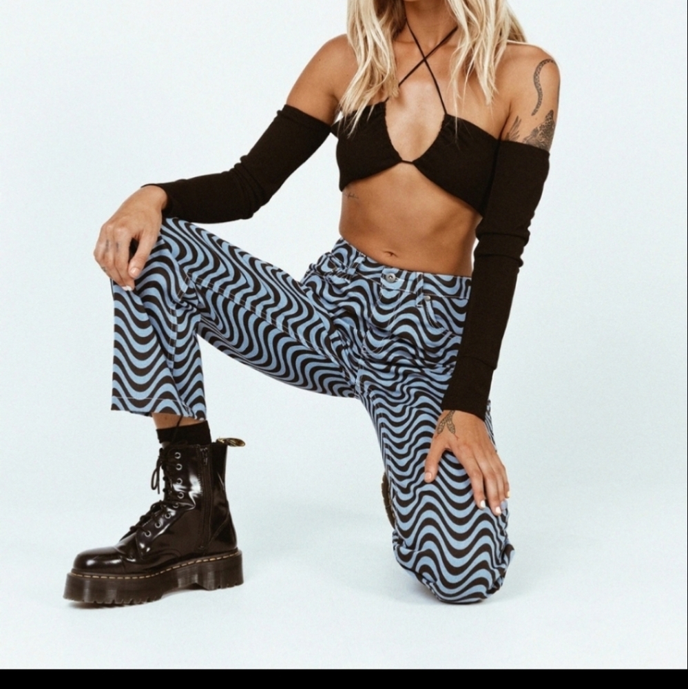 Long sleeve cross top